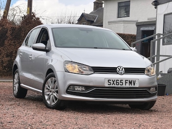 Used Volkswagen Polo 2015 for sale - 78207028: Photo
