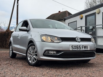 Used Volkswagen Polo 2015 for sale - 78207028: Photo