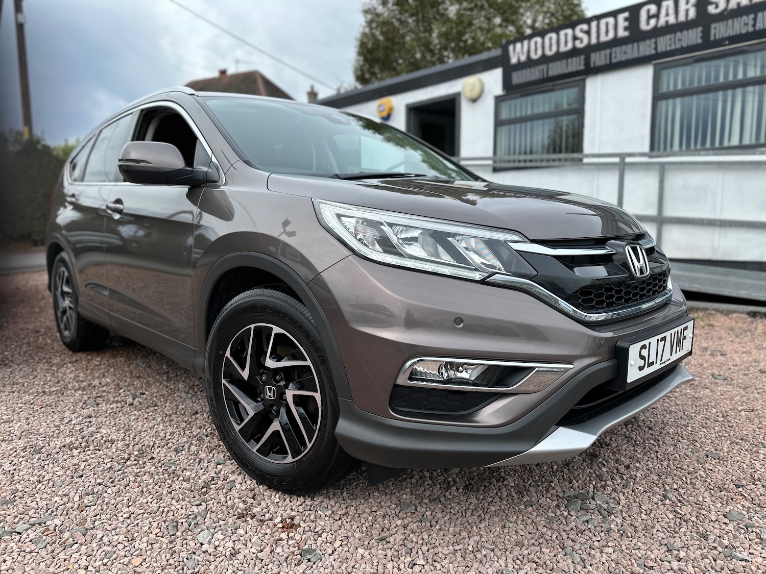 Used Honda CR-V 2017 for sale - 76087289: Photo 3