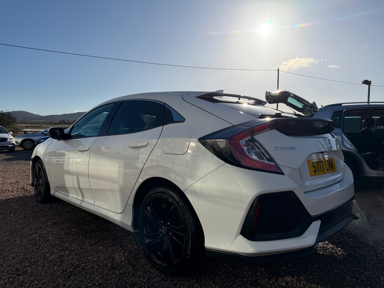 Used Honda Civic 2017 for sale - 77665964: Photo 2