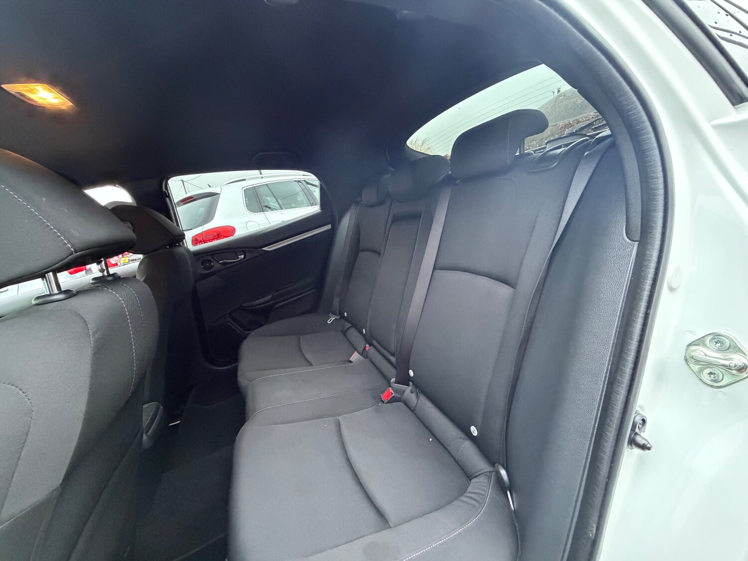 Used Honda Civic 2017 for sale - 77665964: Photo 9