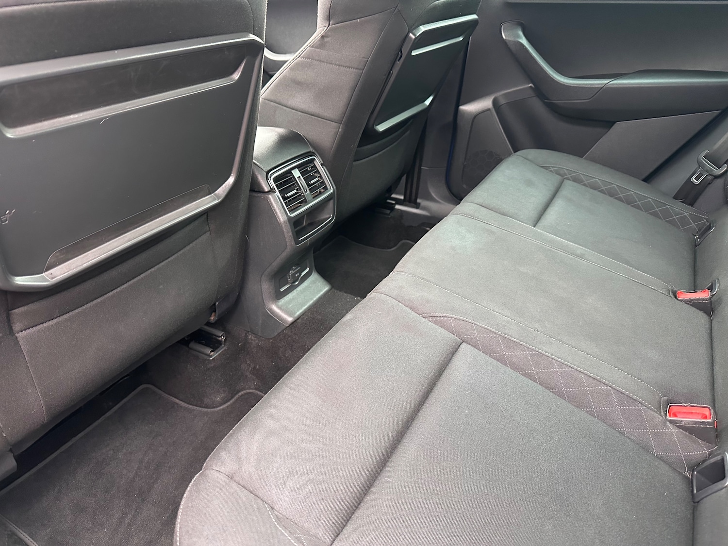 Used Skoda Karoq 2018 for sale - 76410431: Photo 13