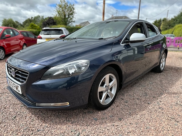 Used Volvo V40 2013 for sale - 75314643: Photo 7