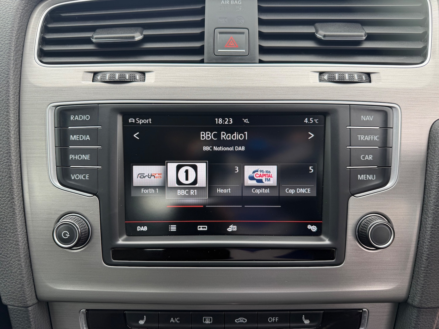 Used Volkswagen Golf 2016 for sale - 78029061: Photo 22