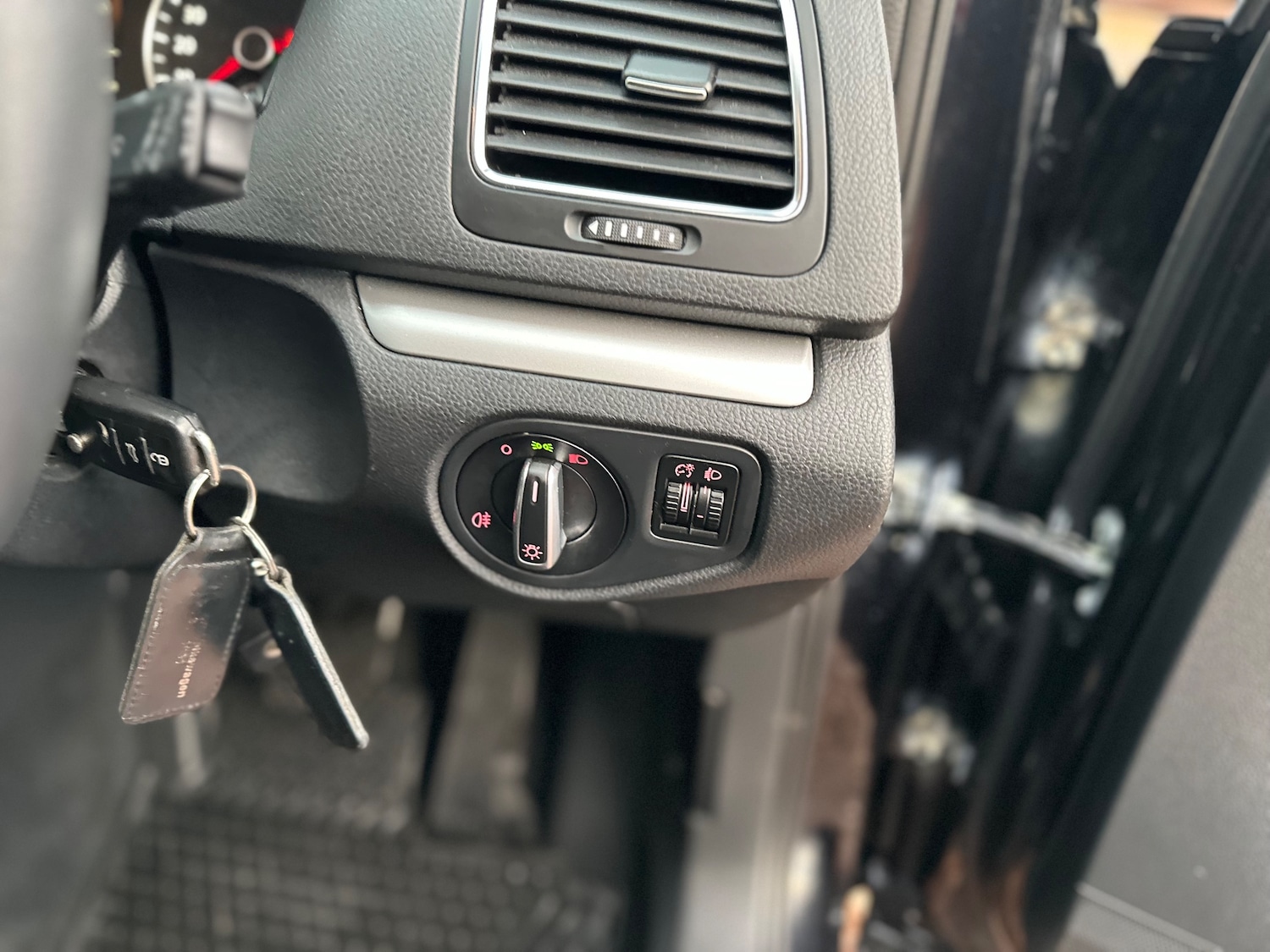 Used Volkswagen Sharan 2014 for sale - 76520252: Photo 12