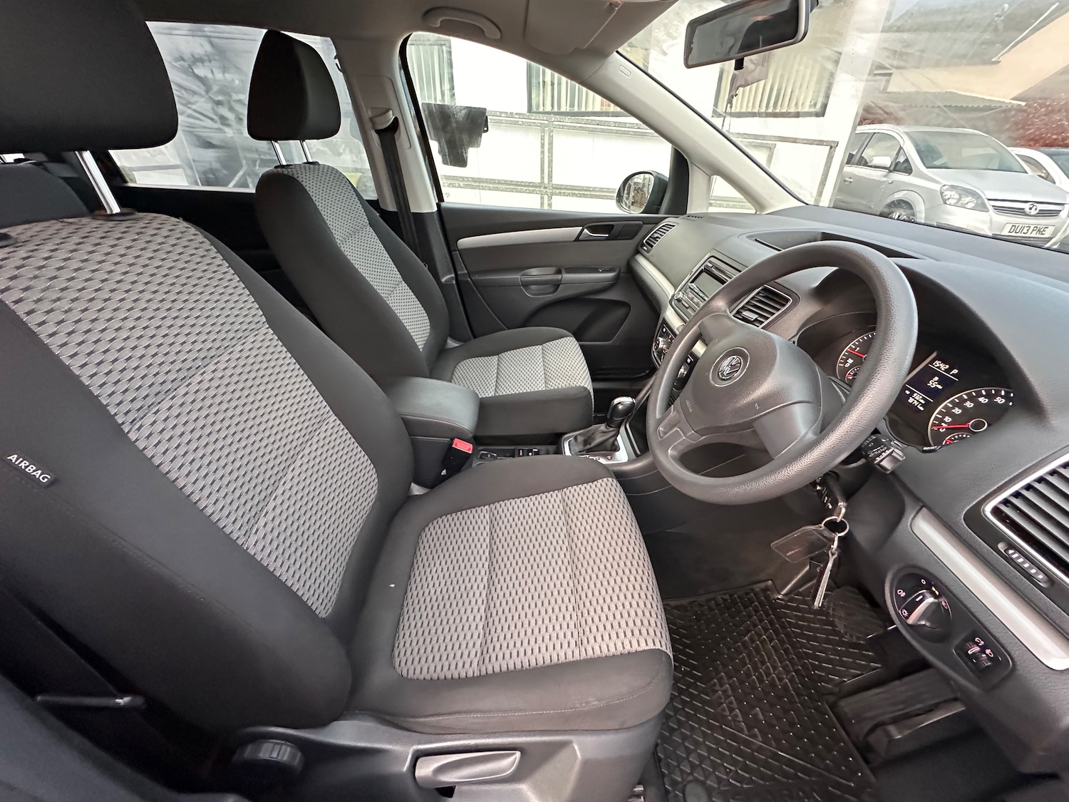 Used Volkswagen Sharan 2014 for sale - 76520252: Photo 13