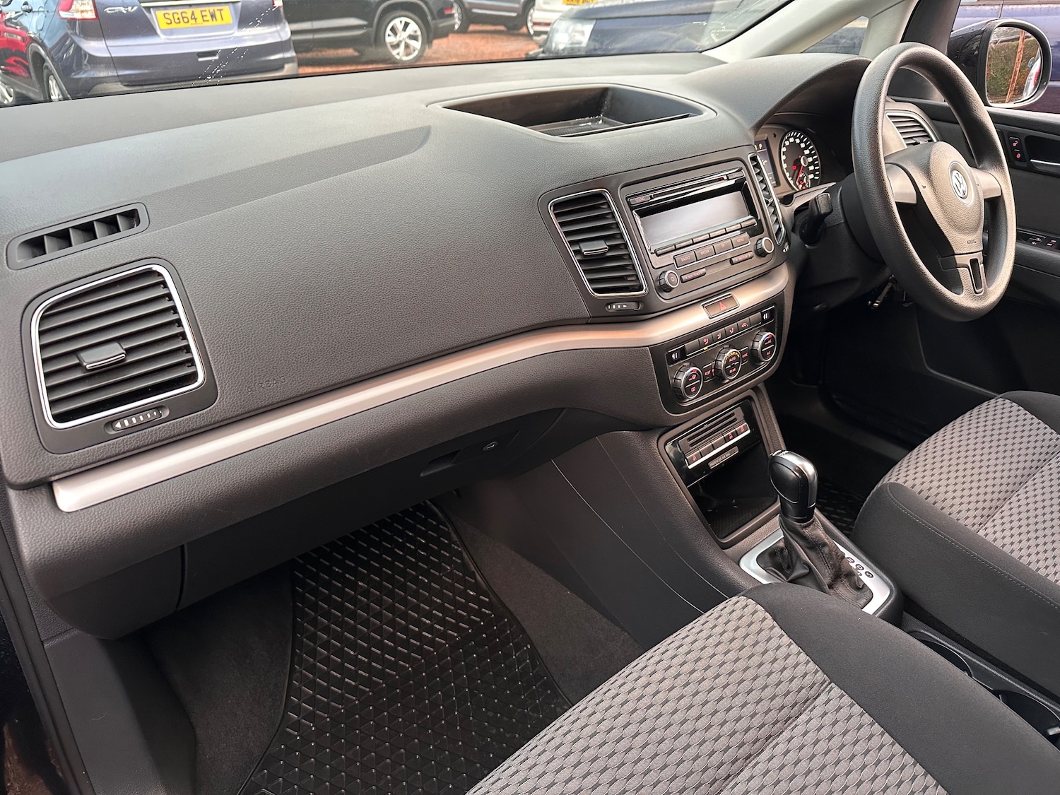 Used Volkswagen Sharan 2014 for sale - 76520252: Photo 24