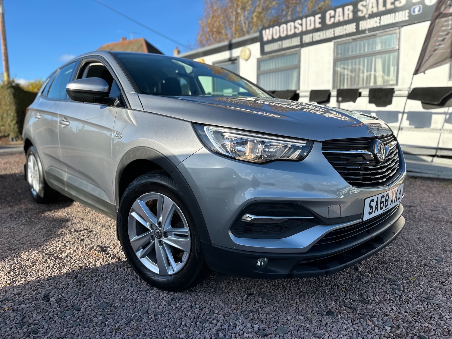 Used Vauxhall Grandland X 2018 for sale - 76438900: Photo 2