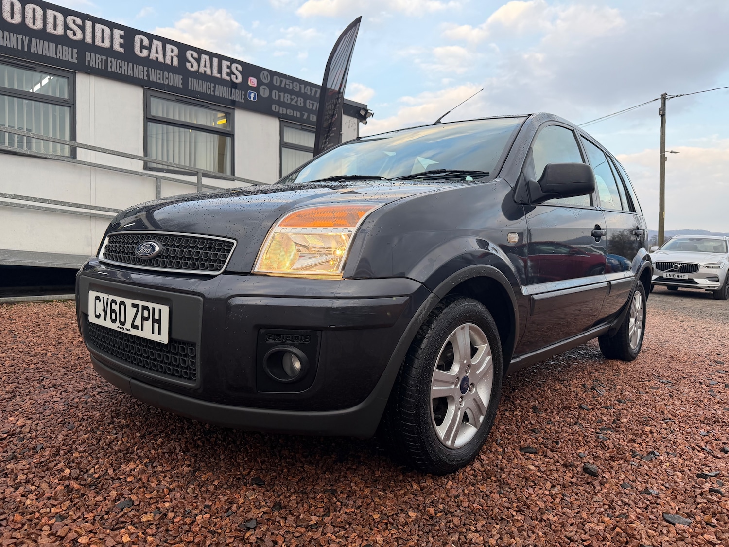 Used Ford Fusion 2010 for sale - 77747370: Photo 2