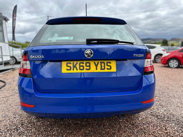 Used Skoda Fabia 2019 for sale - 75428351: Photo 3