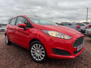 Used Ford Fiesta 2015 for sale - 77688184: Photo