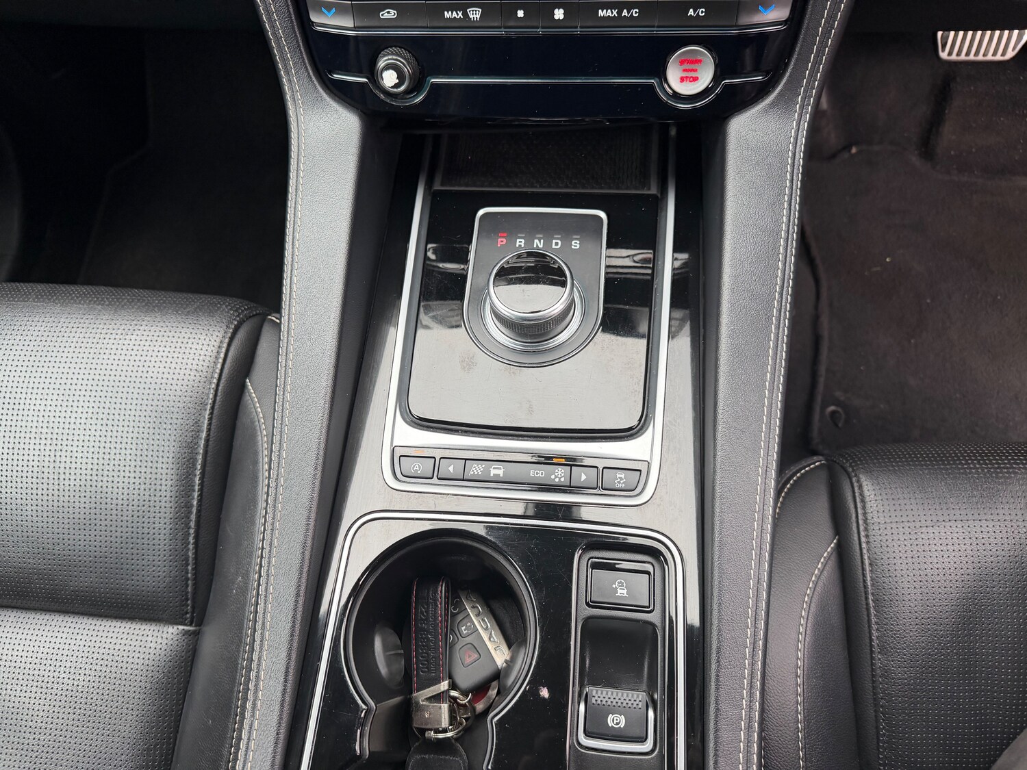 Used Jaguar F-Pace 2016 for sale - 77979099: Photo 28