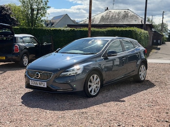 Used Volvo V40 2016 for sale - 78964826: Photo