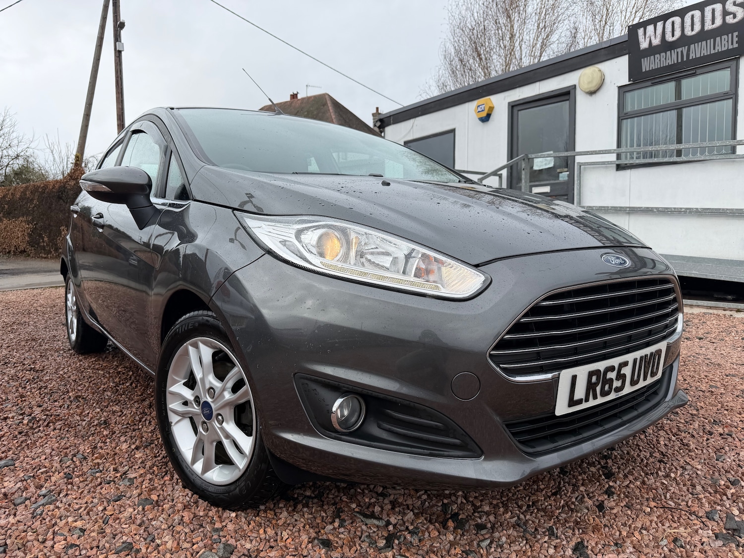 Used Ford Fiesta 2015 for sale - 77904340: Photo 2