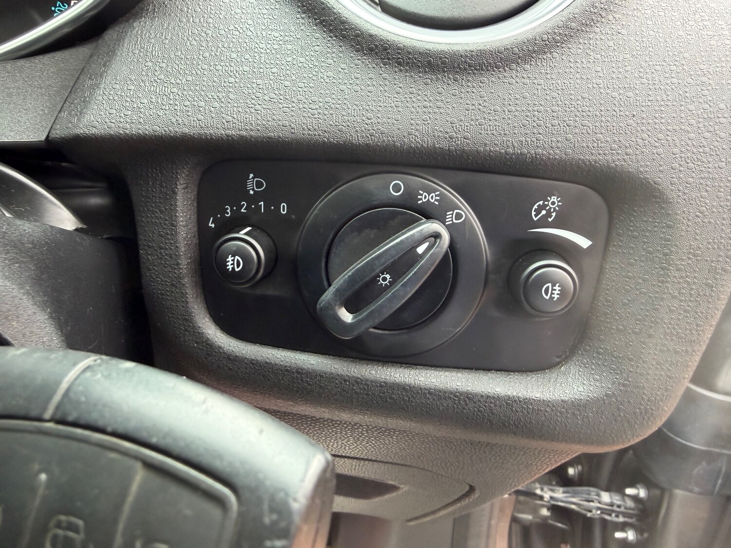 Used Ford Fiesta 2015 for sale - 77904340: Photo 25