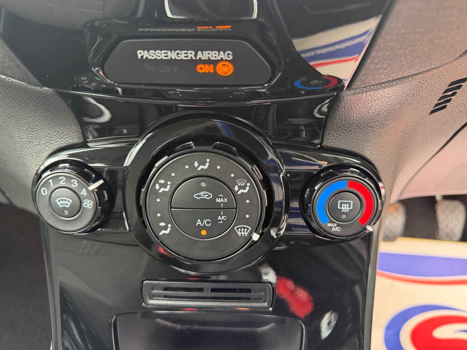 Used Ford Fiesta 2015 for sale - 77904340: Photo 27