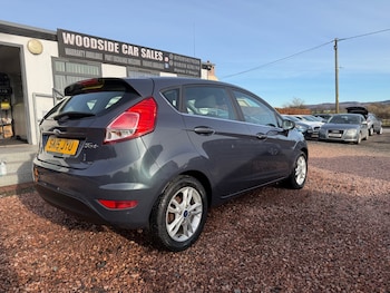 Used Ford Fiesta 2015 for sale - 77557308: Photo