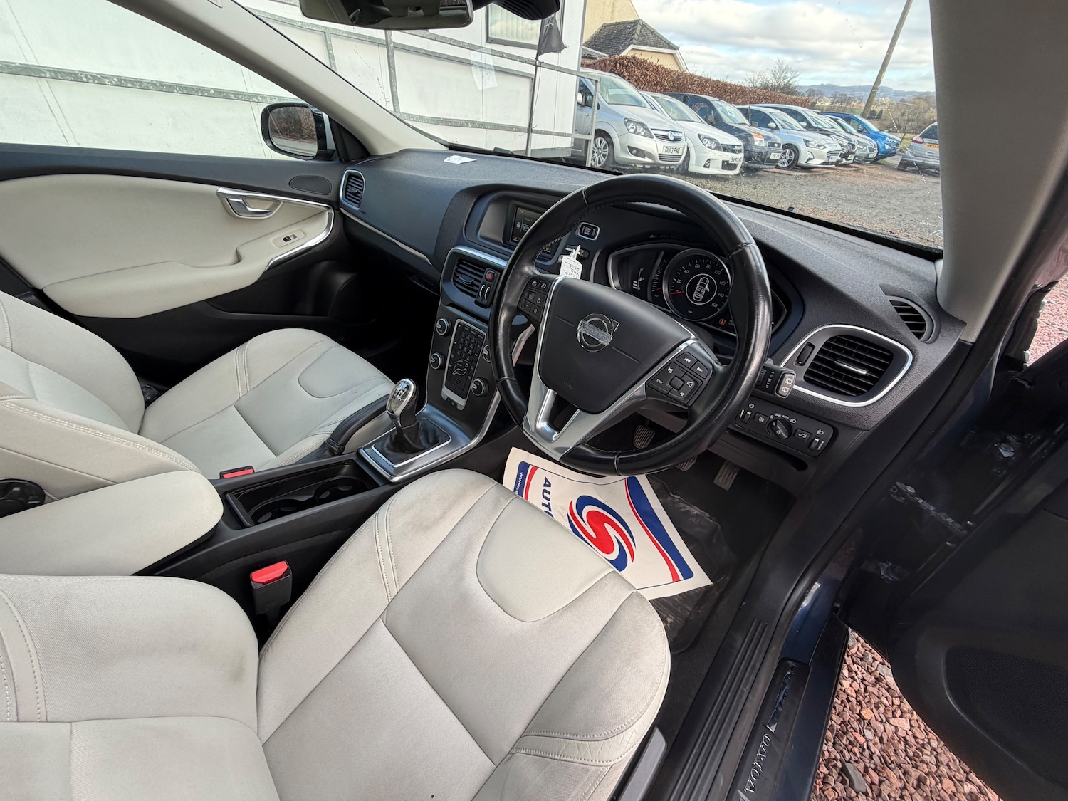 Used Volvo V40 2013 for sale - 77791702: Photo 10