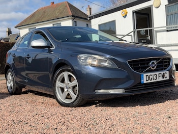 Used Volvo V40 2013 for sale - 77951743: Photo