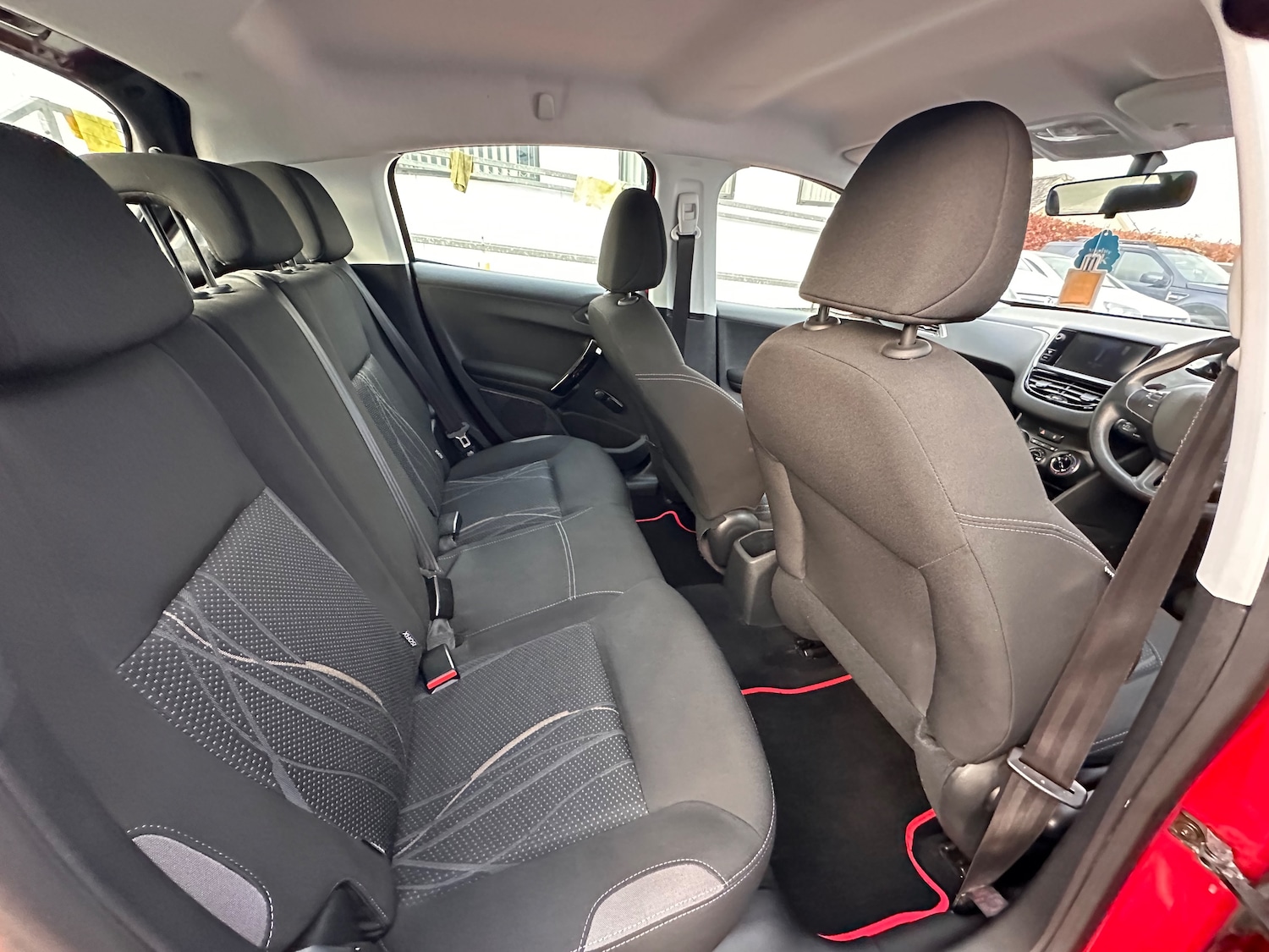 Used Peugeot 208 2013 for sale - 76495795: Photo 14