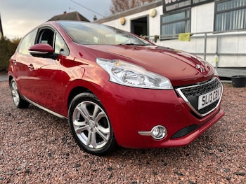 Used Peugeot 208 2013 for sale - 76495795: Photo