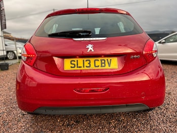 Used Peugeot 208 2013 for sale - 76495795: Photo