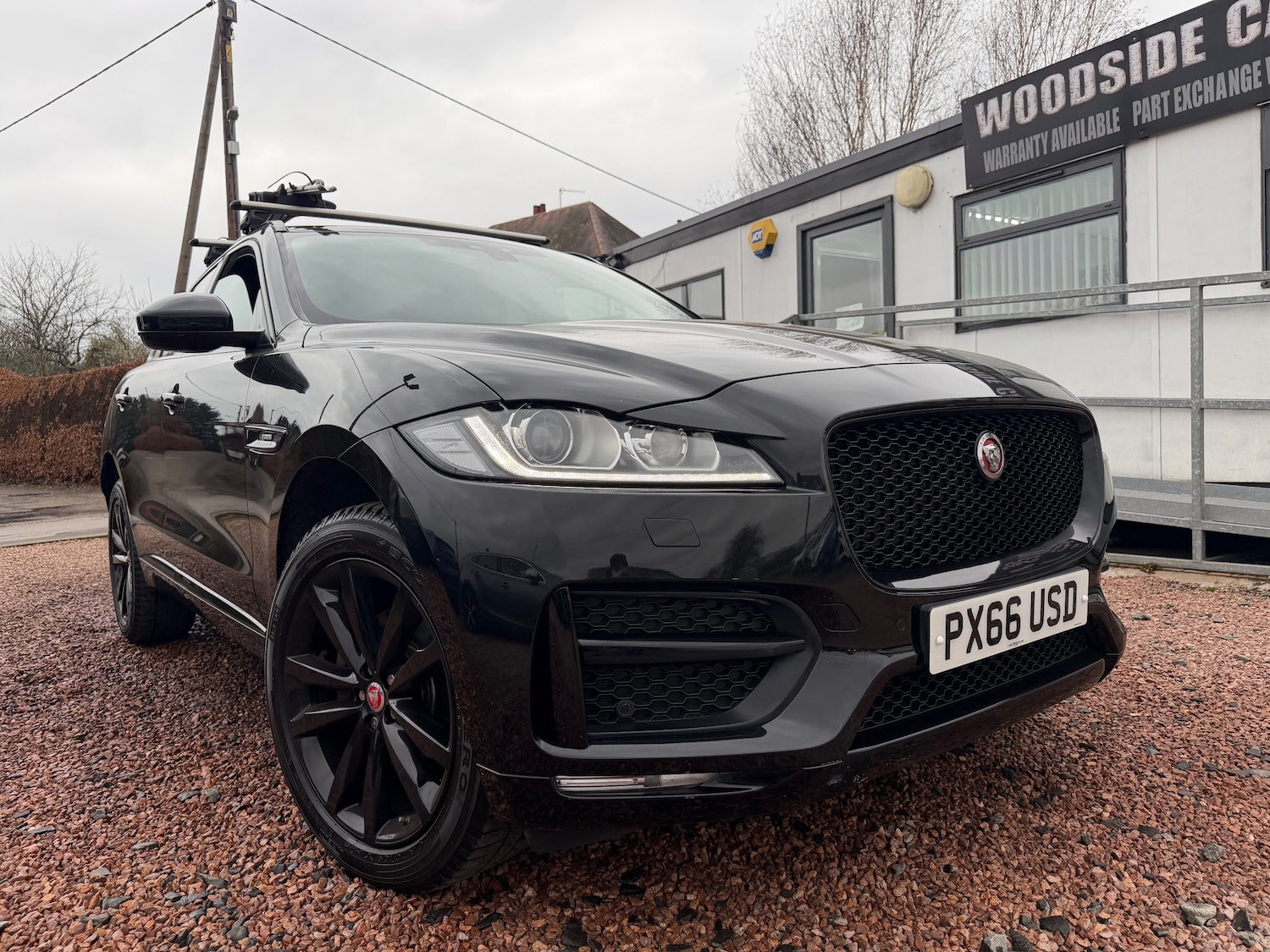 Used Jaguar F-Pace 2016 for sale - 77764196: Photo 2