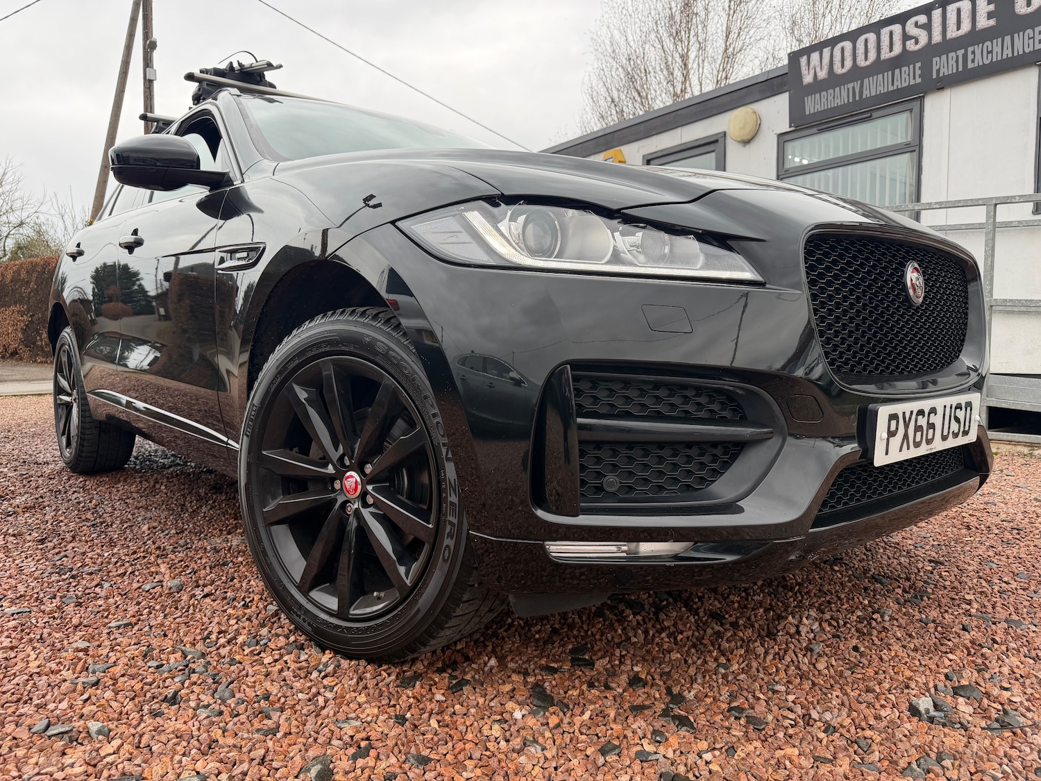 Used Jaguar F-Pace 2016 for sale - 77764196: Photo 3