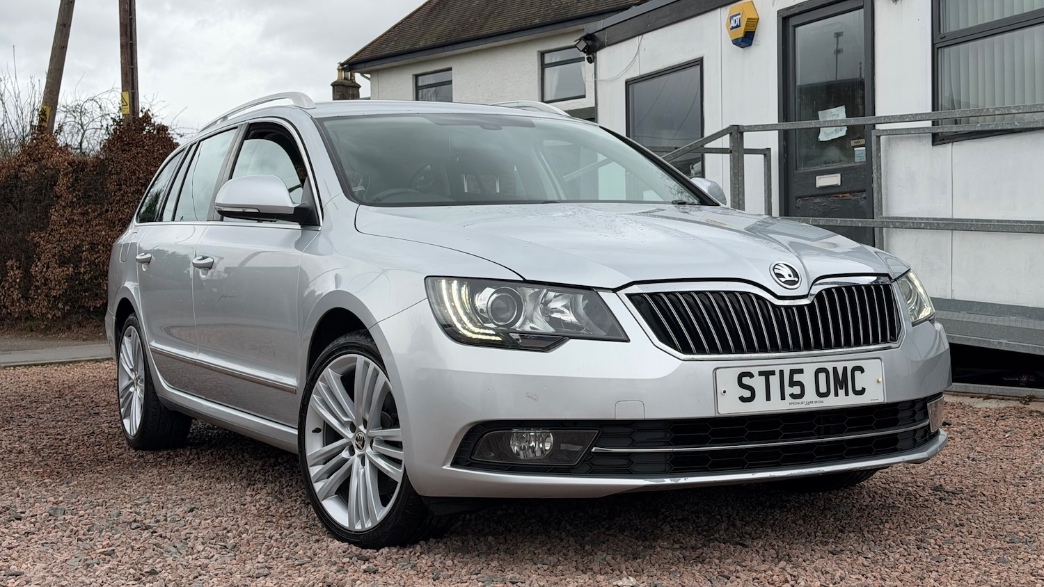 Used Skoda Superb 2015 for sale - 77989792: Photo 2