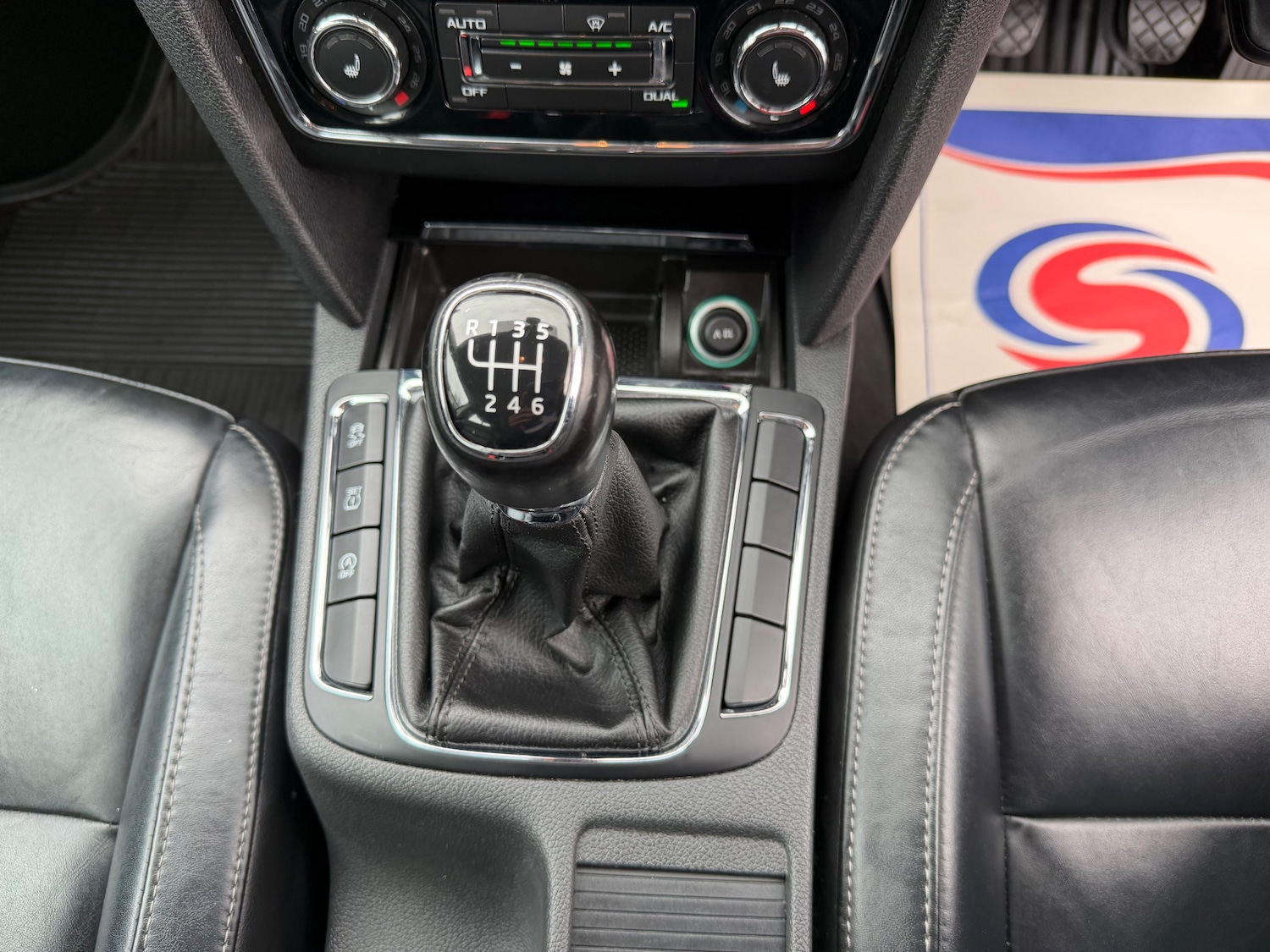 Used Skoda Superb 2015 for sale - 77989792: Photo 23