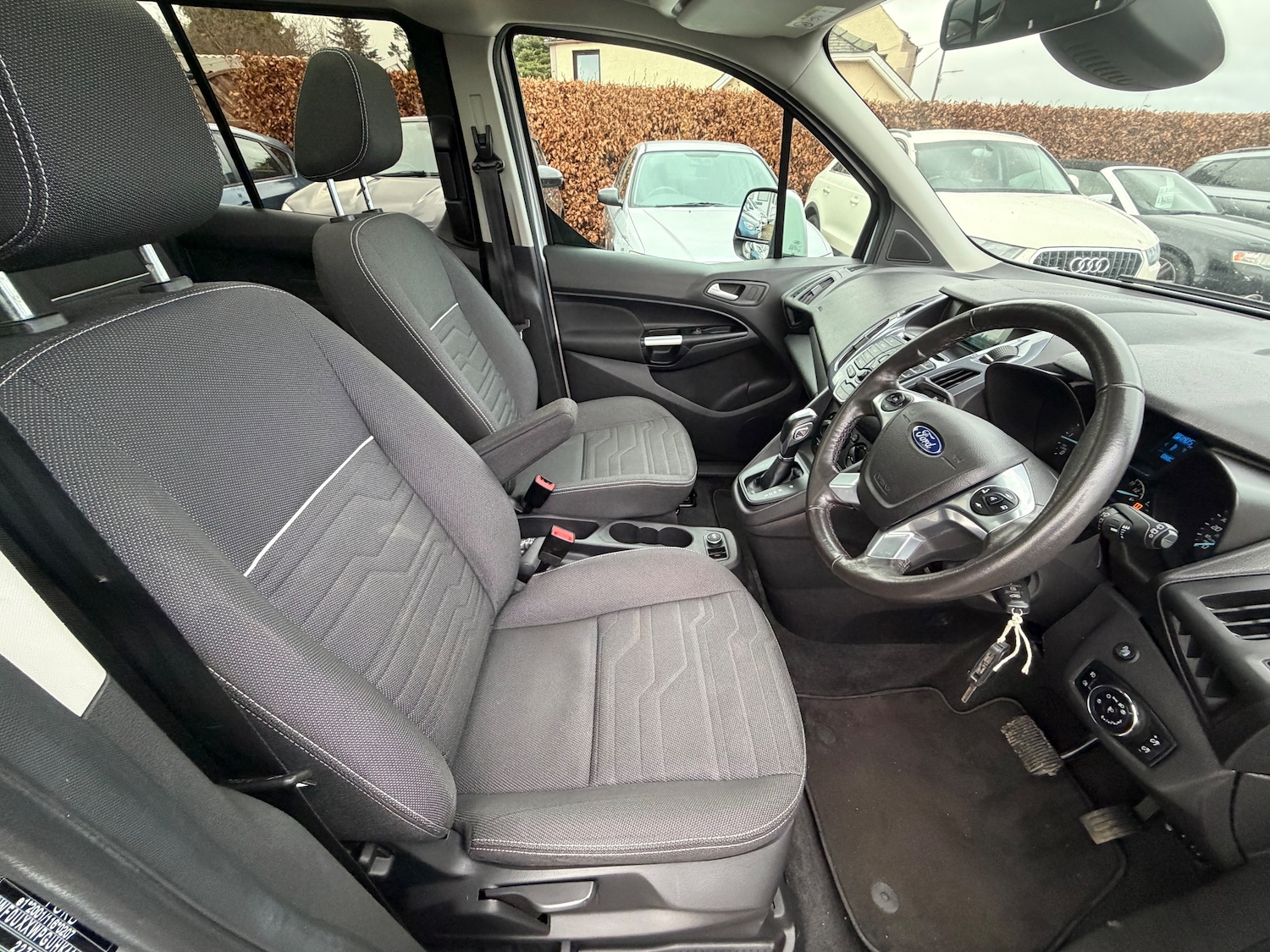 Used Ford Grand Tourneo Connect 2018 for sale - 77276777: Photo 13