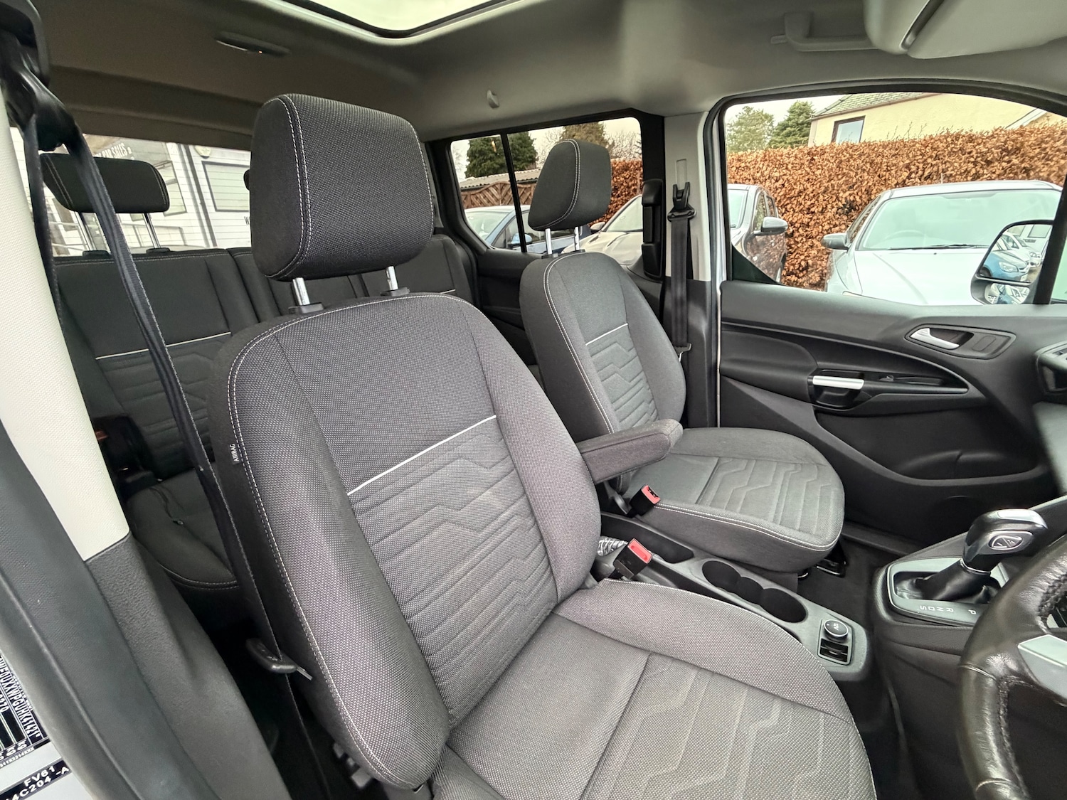 Used Ford Grand Tourneo Connect 2018 for sale - 77276777: Photo 14