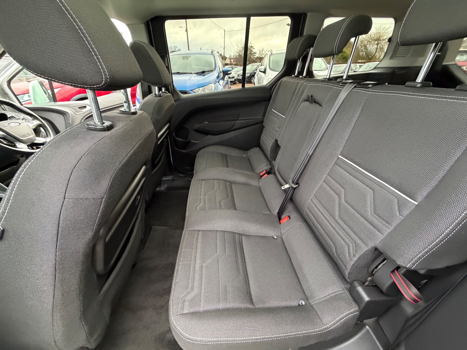 Used Ford Grand Tourneo Connect 2018 for sale - 77276777: Photo 20