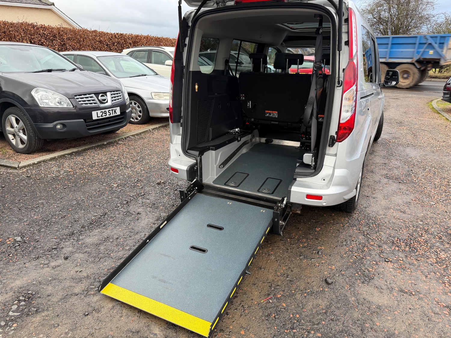 Used Ford Grand Tourneo Connect 2018 for sale - 77276777: Photo 8