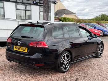 Used Volkswagen Golf 2016 for sale - 78534617: Photo