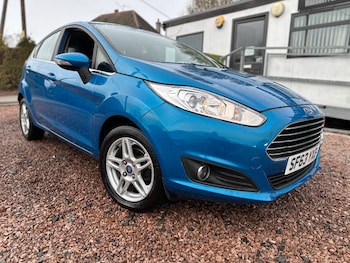 2013 (63) - 1.25 82 Zetec 5dr