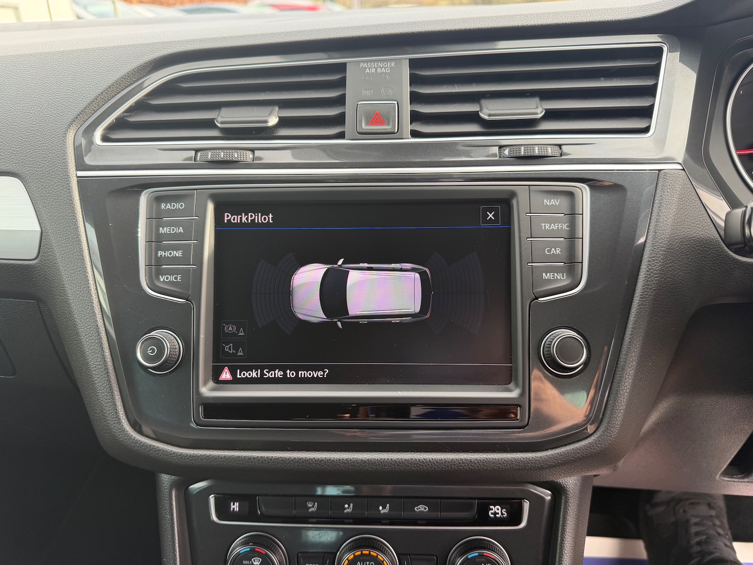 Used Volkswagen Tiguan 2016 for sale - 77654096: Photo 14