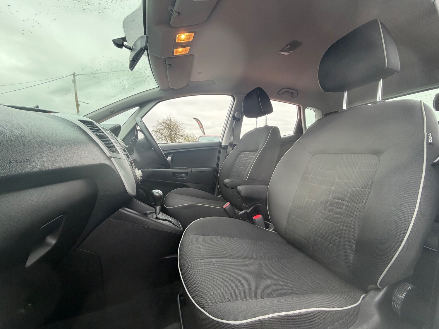 Used Kia Venga 2013 for sale - 77820064: Photo 10