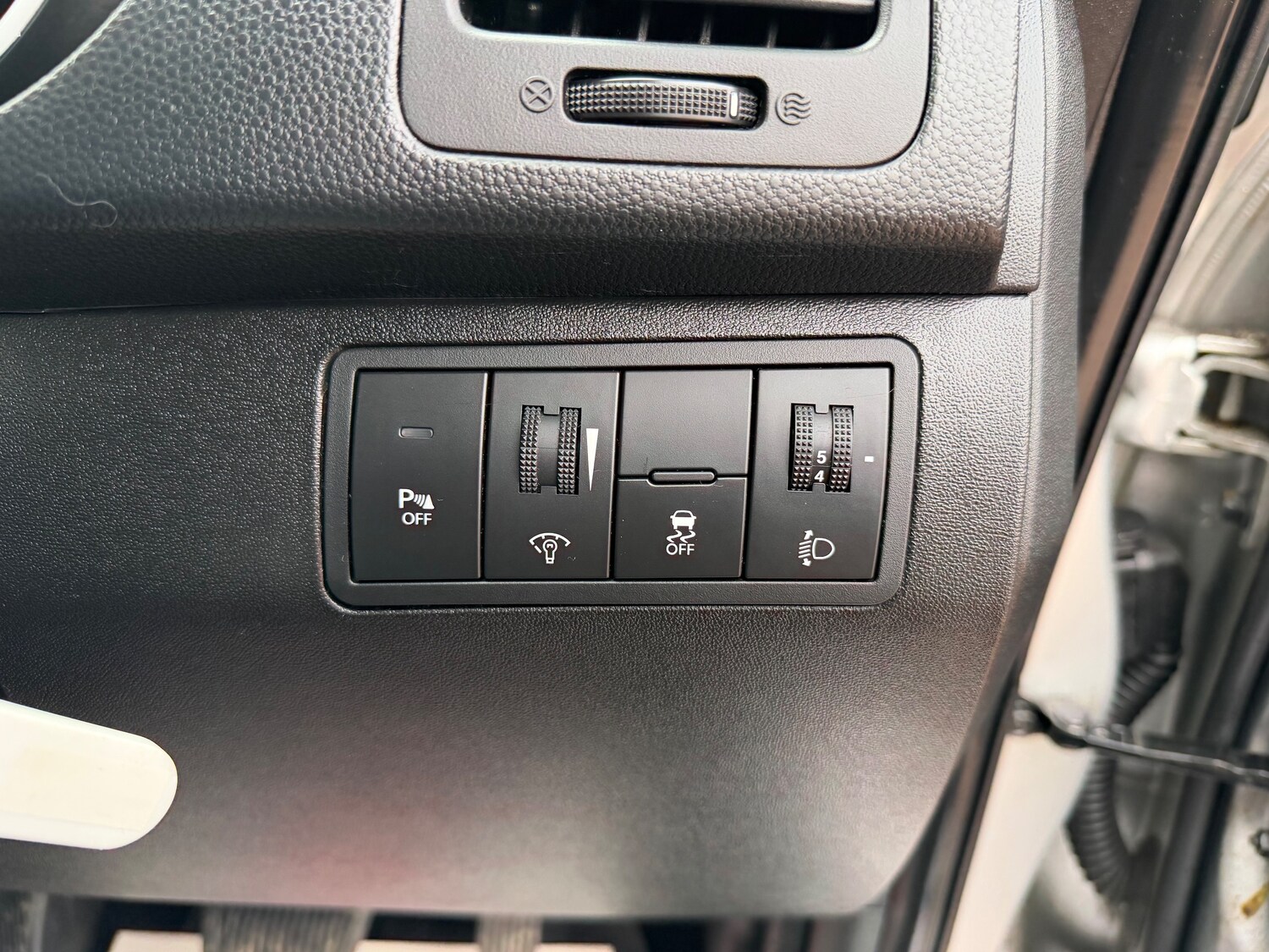 Used Kia Venga 2013 for sale - 77820064: Photo 22