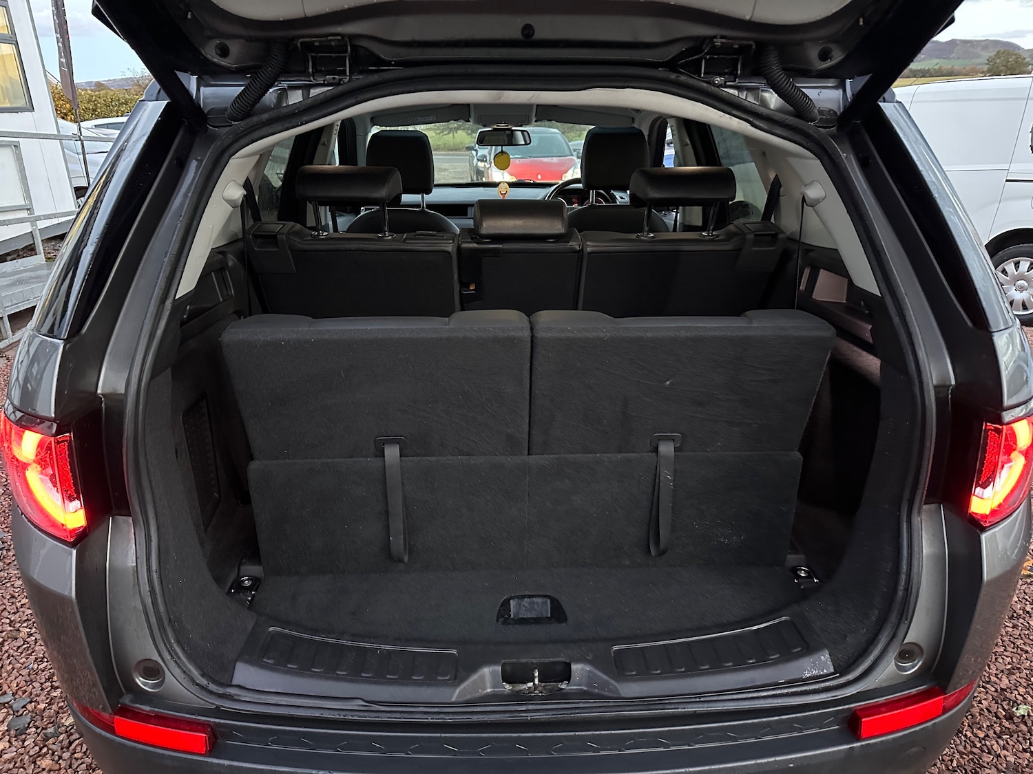 Used Land Rover Discovery Sport 2017 for sale - 76395554: Photo 17