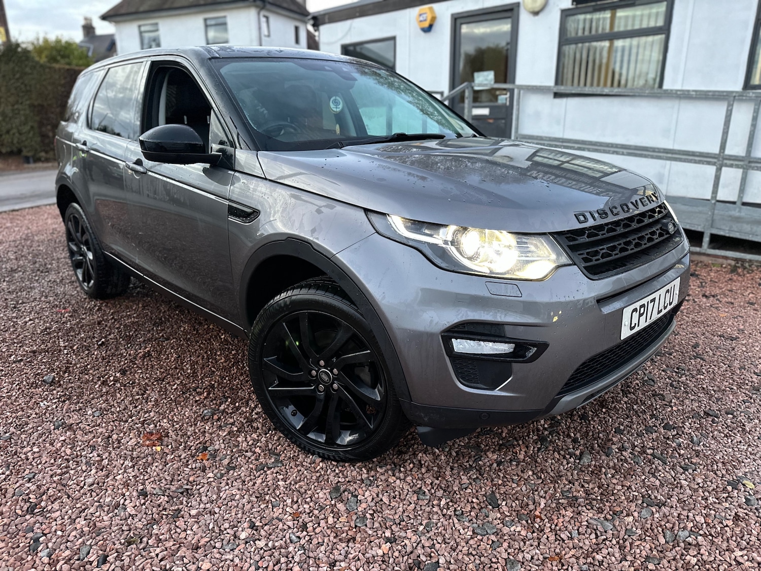 Used Land Rover Discovery Sport 2017 for sale - 76395554: Photo 3