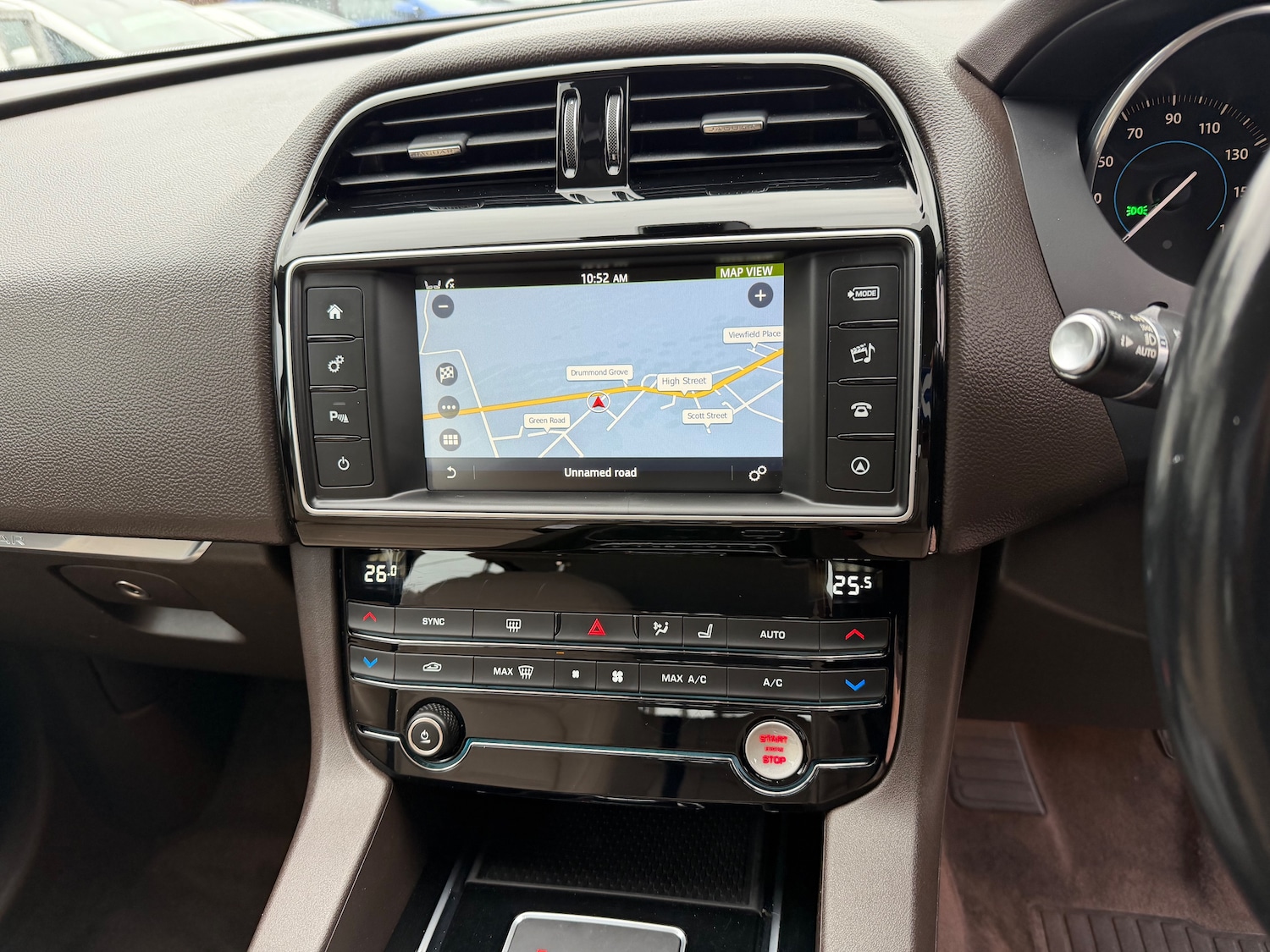 Used Jaguar F-Pace 2016 for sale - 76905169: Photo 19