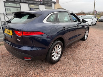 Used Jaguar F-Pace 2016 for sale - 76905169: Photo