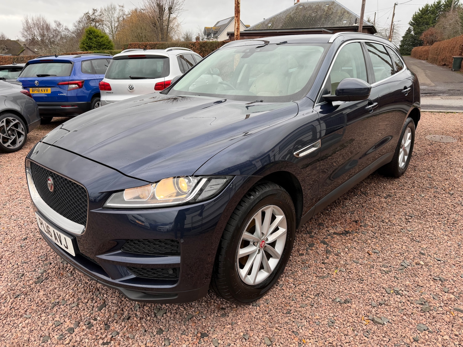 Used Jaguar F-Pace 2016 for sale - 76905169: Photo 9