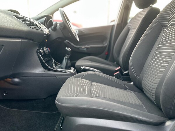 Used Ford Fiesta 2013 for sale - 74747889: Photo 16