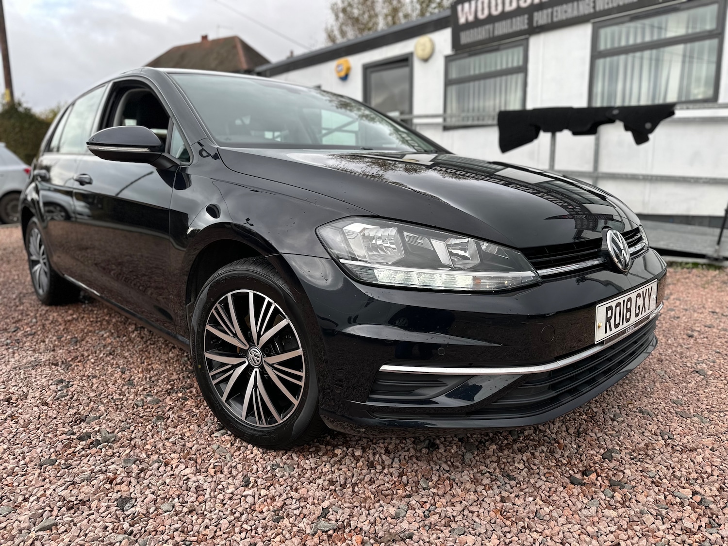 Used Volkswagen Golf 2018 for sale - 76395563: Photo 1