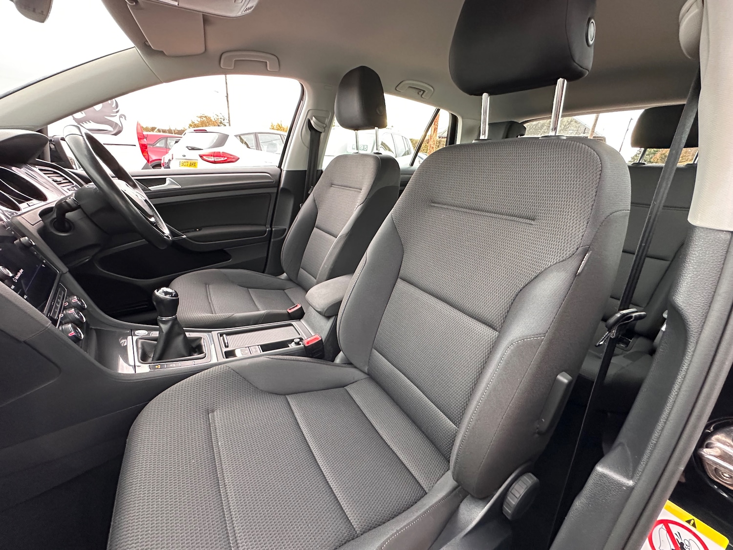 Used Volkswagen Golf 2018 for sale - 76395563: Photo 17