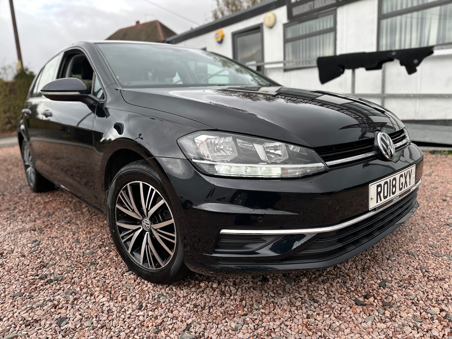 Used Volkswagen Golf 2018 for sale - 76395563: Photo 3