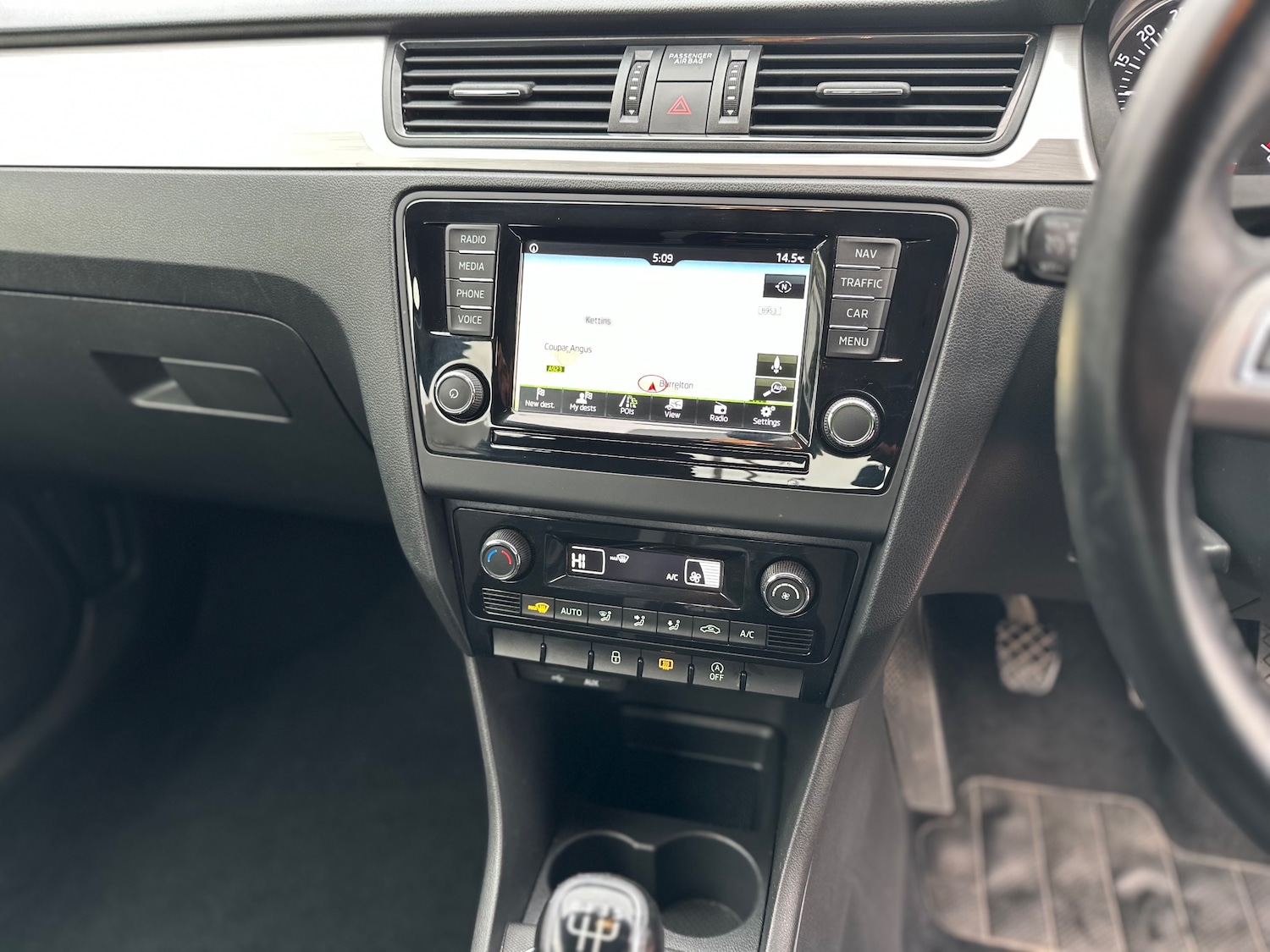 Used Skoda Rapid Spaceback 2017 for sale - 76125351: Photo 15