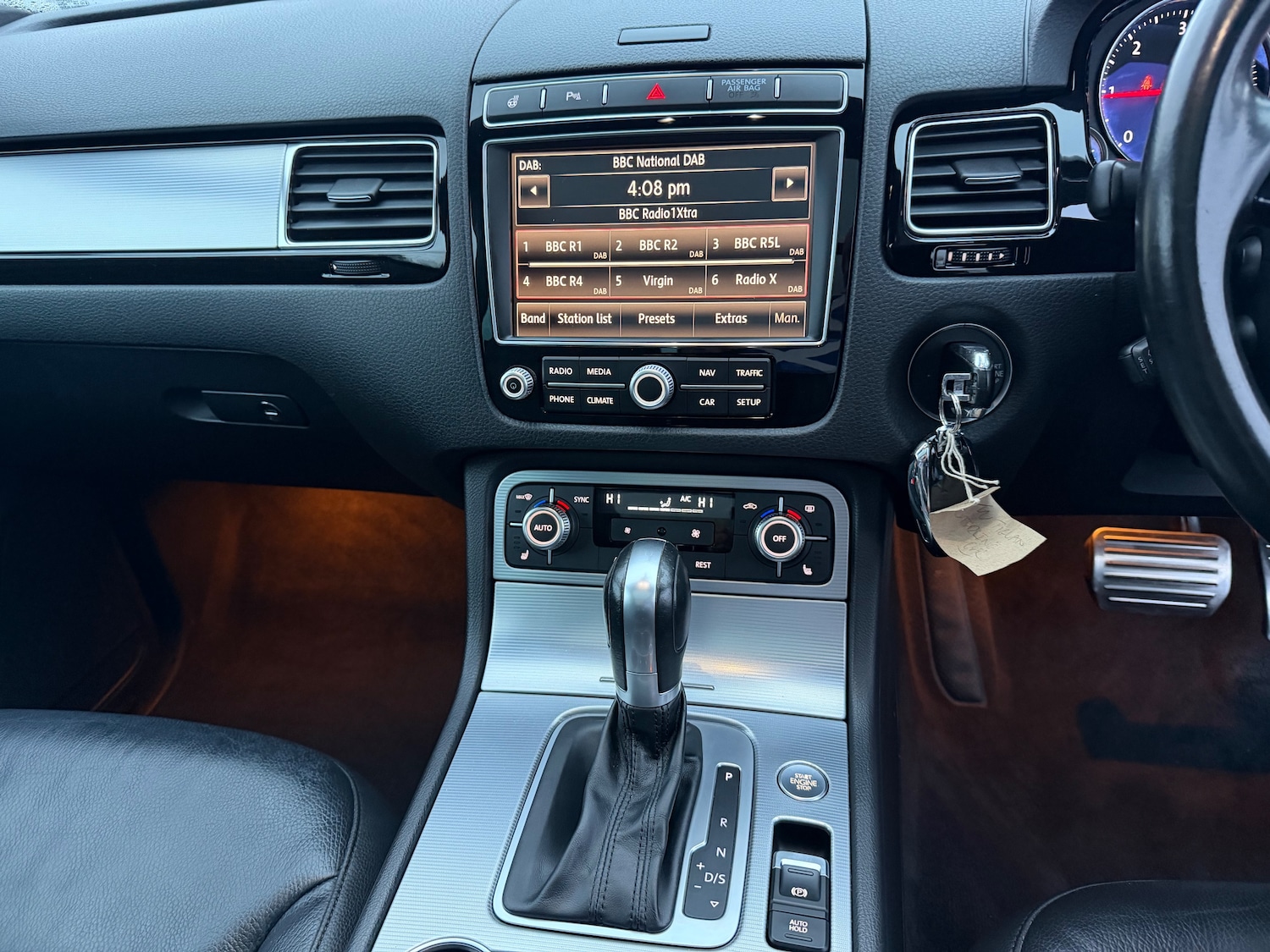 Used Volkswagen Touareg 2015 for sale - 77462942: Photo 19